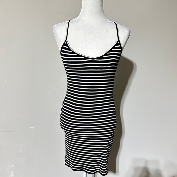 Aéropostale Black & White Striped Ribbed Knit Mini Dress – Size S - Picture 1 of 8